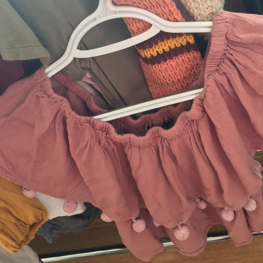 Women Pink crop top shoulder off